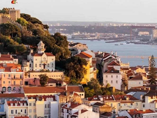 Comtesse Lisbonne By Homing Gasthof 3*