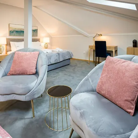 Comtesse Lisbonne By Homing